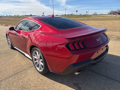 Used 2024 Ford Mustang GT Premium image 5