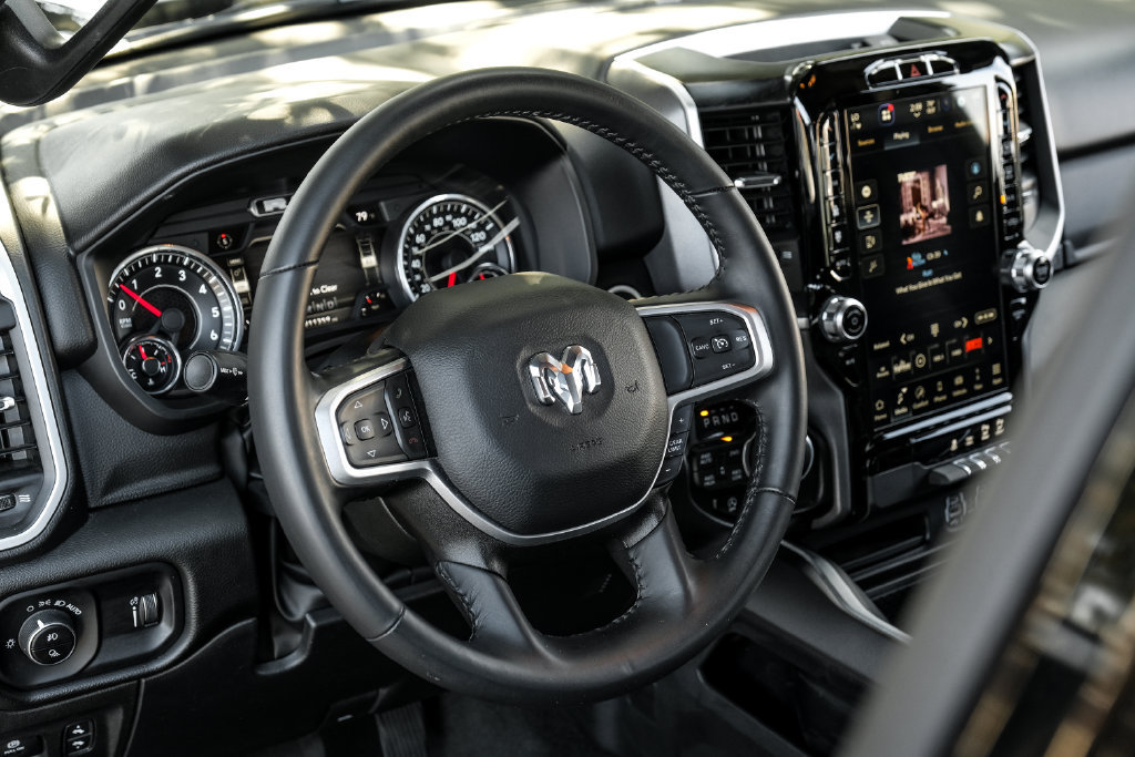 Used 2023 RAM 1500 Big Horn AWD/4WD image 4