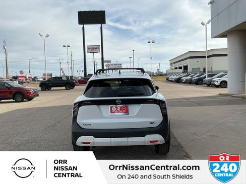 New 2026 Nissan Kicks SR w/ SR Premium Package image 6