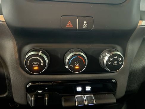 Used 2021 RAM 2500 Big Horn AWD/4WD image 16