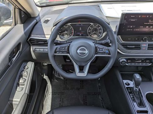 New 2026 Nissan Altima 2.5 SV w/ SV Premium Package FWD image 16
