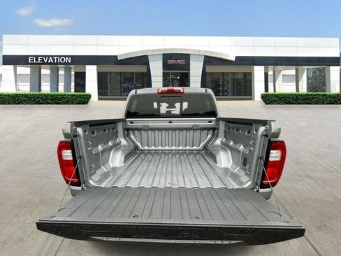 New 2025 GMC Canyon Elevation w/ Technology Package image 9