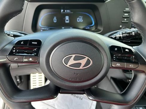 Used 2026 Hyundai Elantra SEL Sport FWD image 17