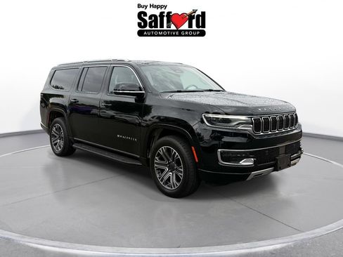 Certified 2024 Jeep Wagoneer L Series II w/ Flexible Seating Group AWD/4WD image 9