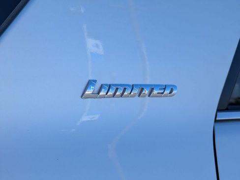 Used 2022 Toyota 4Runner Limited AWD/4WD image 5