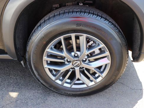 Used 2024 Nissan Rogue S image 49