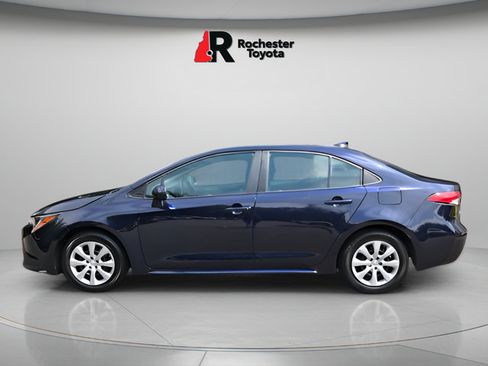 Used 2021 Toyota Corolla LE FWD image 5