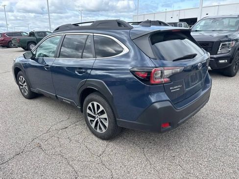 Used 2024 Subaru Outback Premium AWD/4WD image 4
