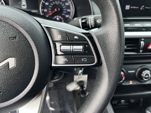 Used 2024 Kia Forte LXS image 19