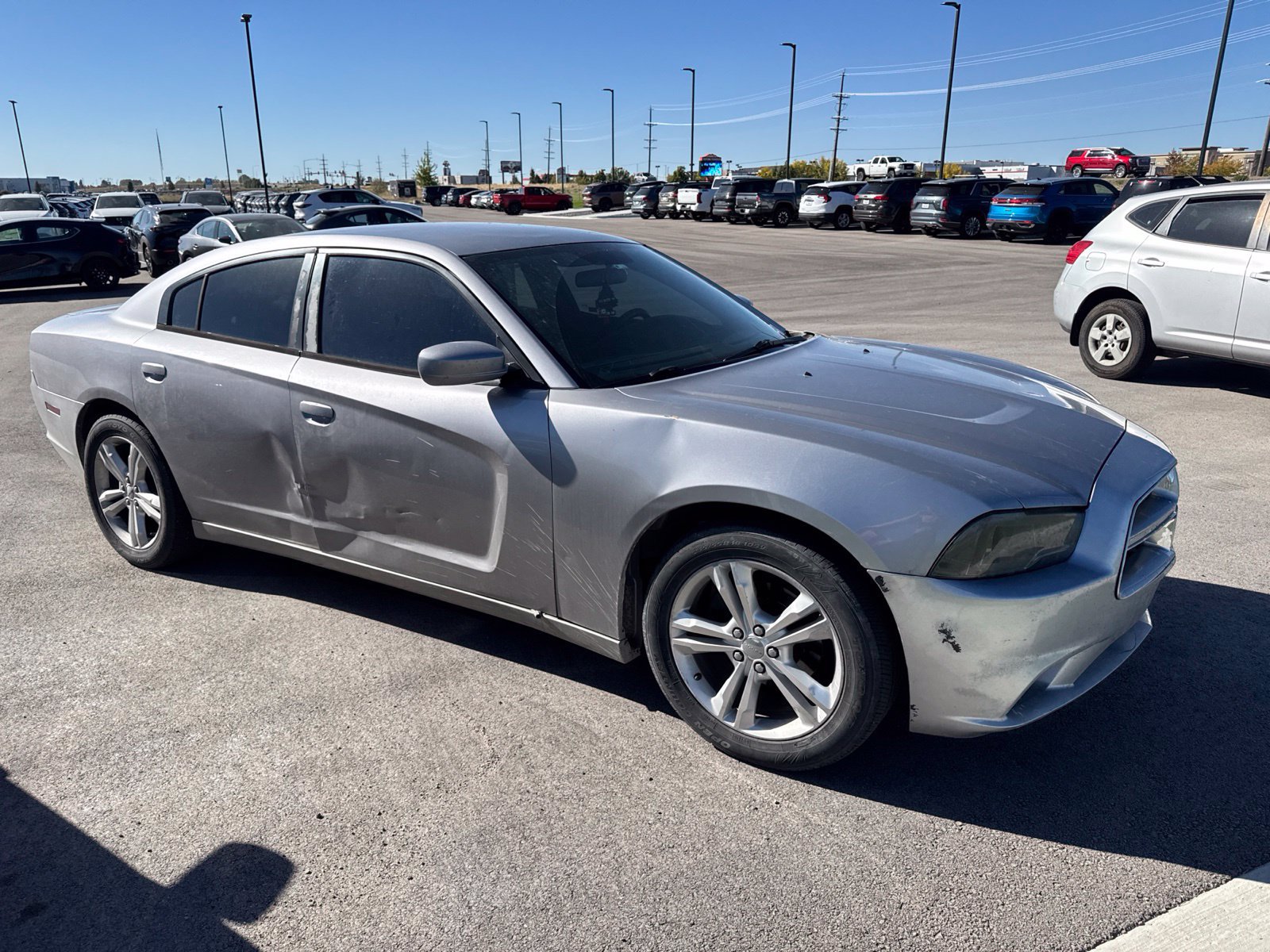 Used 2013 Dodge Charger SE RWD image 6