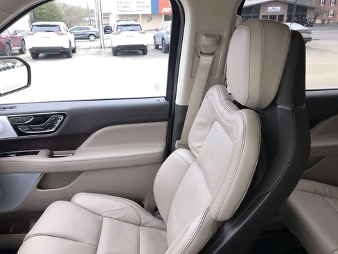 Used 2024 Lincoln Navigator Reserve AWD/4WD image 25