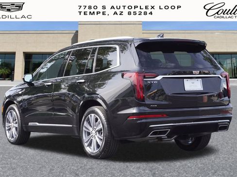 Certified 2025 Cadillac XT6 Premium Luxury image 3