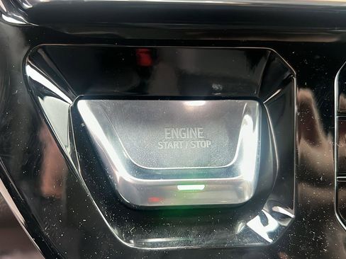 New 2026 GMC Sierra 2500 Denali w/ Technology Package AWD/4WD image 17