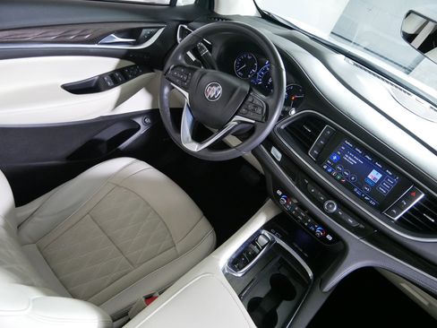 Certified 2023 Buick Enclave Avenir w/ Avenir Technology Package AWD/4WD image 9
