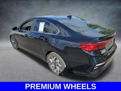 Used 2019 Kia Forte LXS FWD image 7