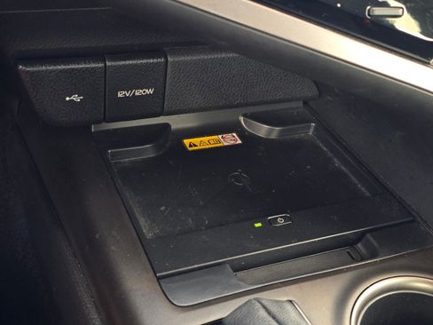 Used 2022 Toyota Camry XSE AWD/4WD image 19