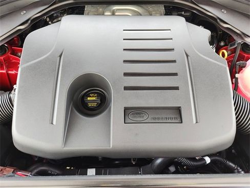 Used 2025 Land Rover Range Rover Sport image 31