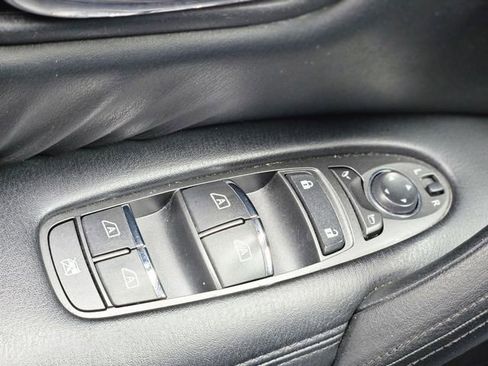 Certified 2023 Nissan Armada SL w/ Captain's Chairs Package image 21