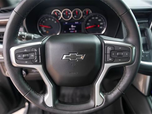 Used 2021 Chevrolet Tahoe Z71 w/ Z71 Signature Package image 15