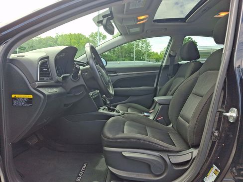 Used 2018 Hyundai Elantra Value Edition w/ Cargo Package FWD image 13