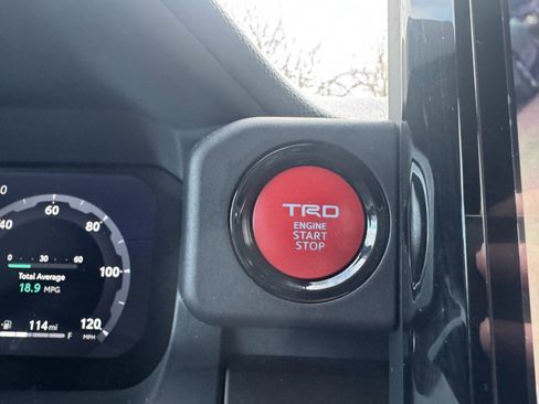 Certified 2024 Toyota Tacoma TRD Sport w/ TRD Sport Upgrade Package image 31