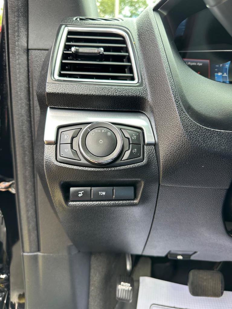 Used 2017 Ford Explorer Sport w/ Equipment Group 401A AWD/4WD image 31