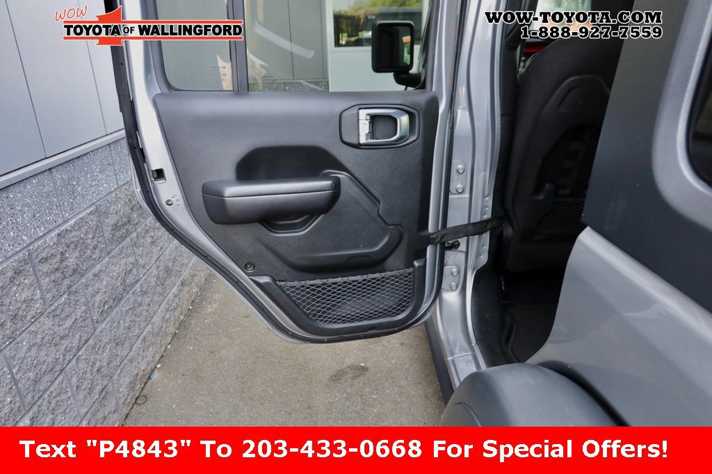 Used 2021 Jeep Wrangler Unlimited Rubicon AWD/4WD image 16