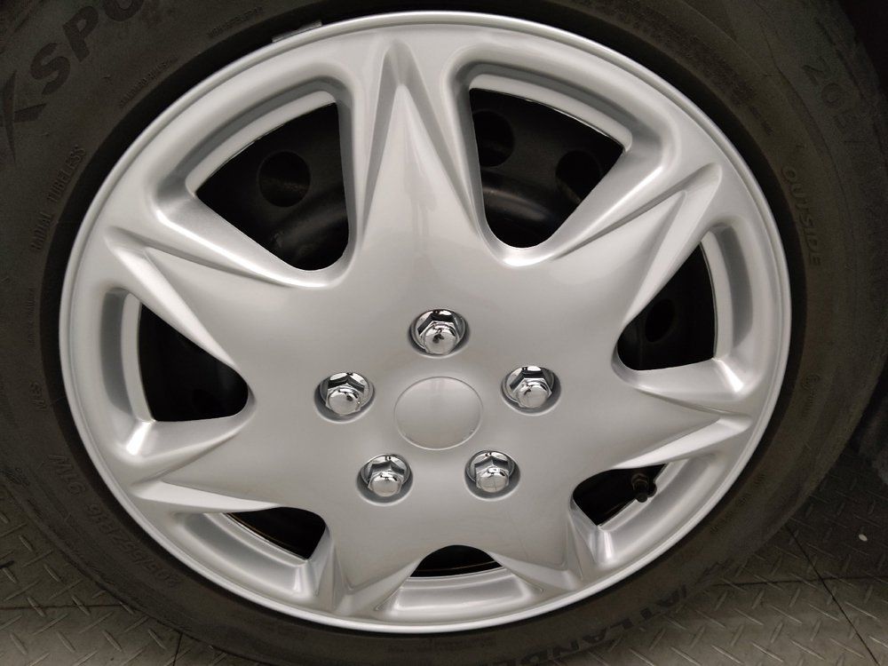 Used 2021 Toyota Corolla LE FWD image 31