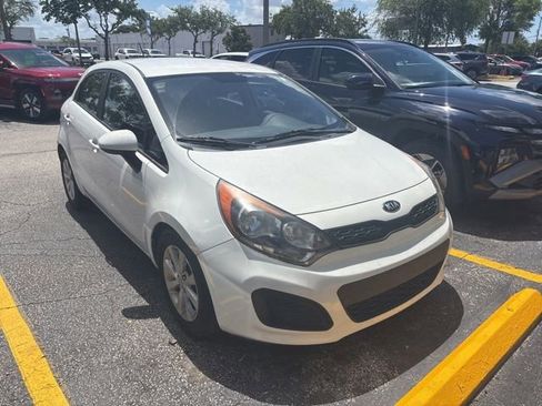 Used 2013 Kia Rio LX FWD image 2