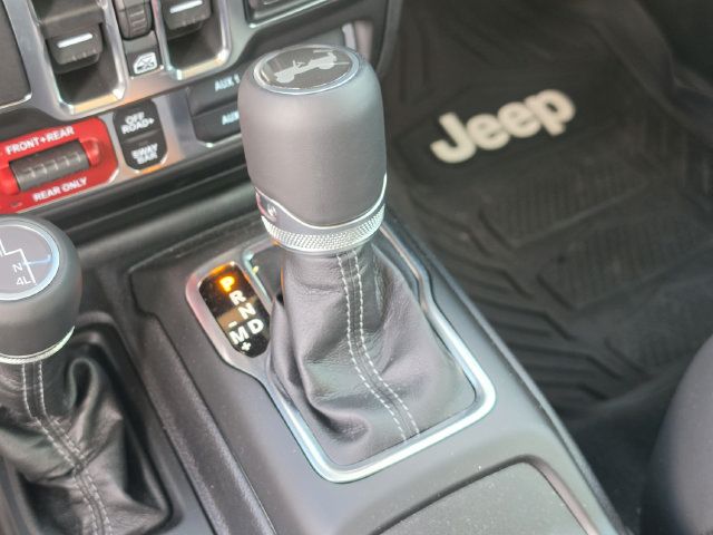 Used 2026 Jeep Wrangler Unlimited Rubicon AWD/4WD image 32