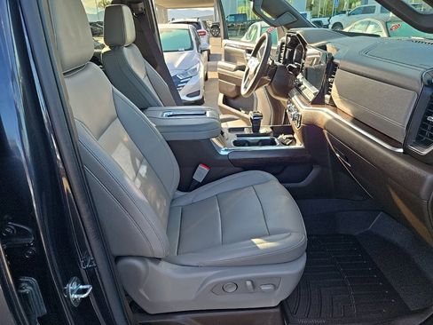 Used 2022 GMC Sierra 1500 SLT w/ SLT Convenience Package image 28