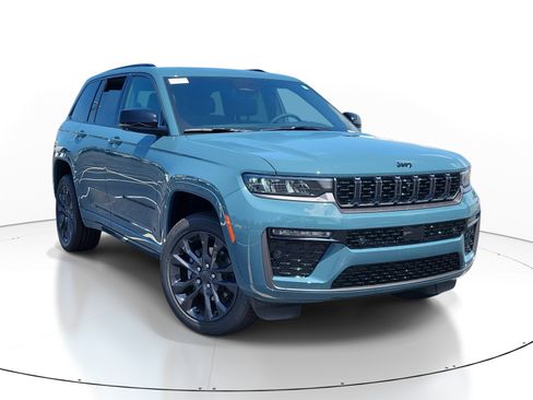 New 2026 Jeep Grand Cherokee Limited AWD/4WD image 1