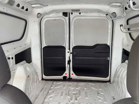 Used 2018 RAM ProMaster City Tradesman image 26