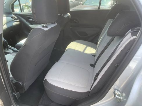 Used 2020 Chevrolet Trax LS w/ Tint and Cruise Package FWD image 23