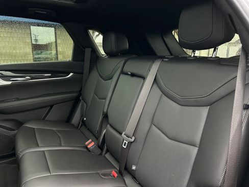 Used 2021 Cadillac XT5 Premium Luxury AWD/4WD image 8
