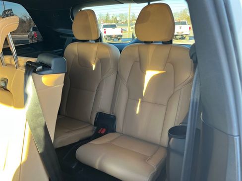 Used 2025 Volvo XC90 T8 Ultra w/ Protection Package Premier image 33