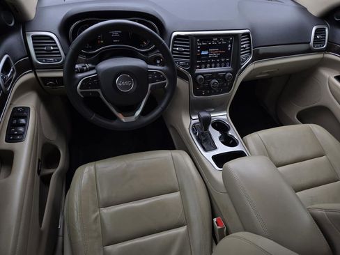 Used 2018 Jeep Grand Cherokee Limited RWD image 16