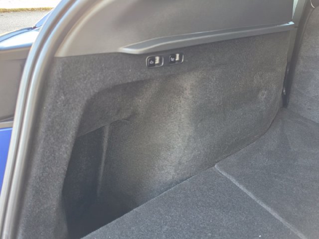 Used 2025 Tesla Model Y Long Range AWD/4WD image 62