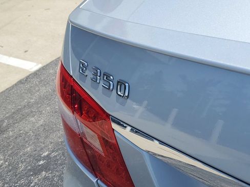 Used 2012 Mercedes-Benz E 350 4MATIC Sedan image 7
