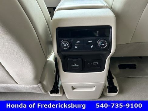 Used 2021 GMC Acadia Denali w/ Denali Ultimate Package image 44