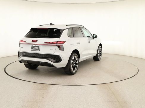 New 2026 Audi Q3 quattro 2.0T AWD/4WD image 6