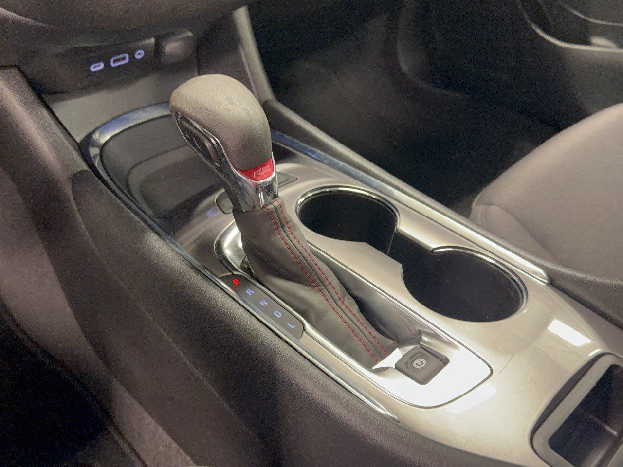Used 2022 Chevrolet Malibu RS FWD image 21