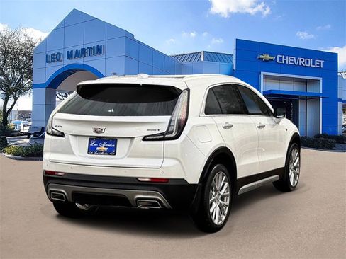 Used 2023 Cadillac XT4 Premium Luxury w/ Technology Package image 5