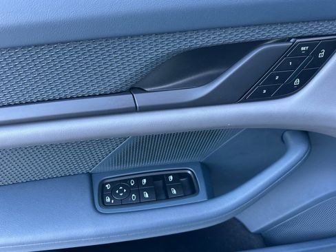 Certified 2023 Porsche Taycan image 12