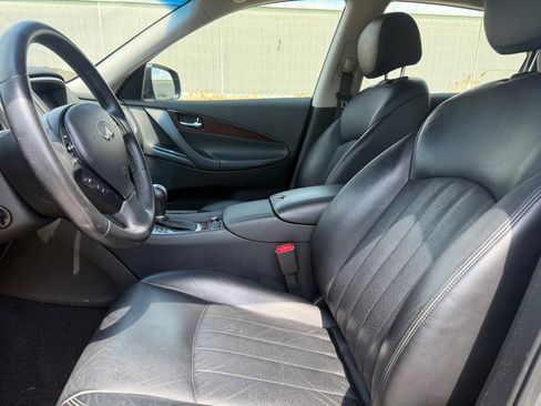 Used 2017 INFINITI QX50 AWD w/ Premium Plus Package image 8