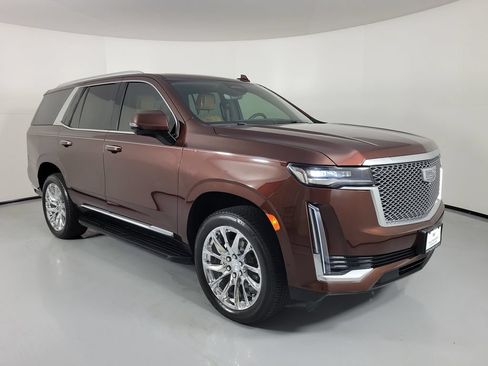 Used 2023 Cadillac Escalade Premium Luxury w/ LPO, Radiant Package RWD image 1