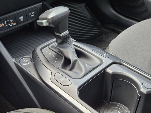 New 2026 Kia K4 FWD image 17
