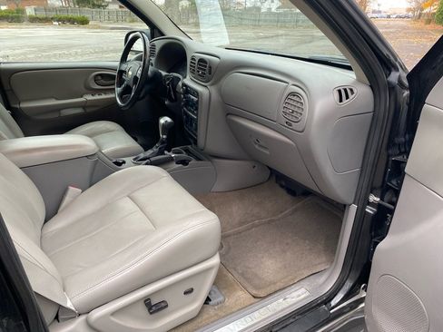Used 2008 Chevrolet TrailBlazer LT w/ Sun And 6-Disc Cd Package image 23