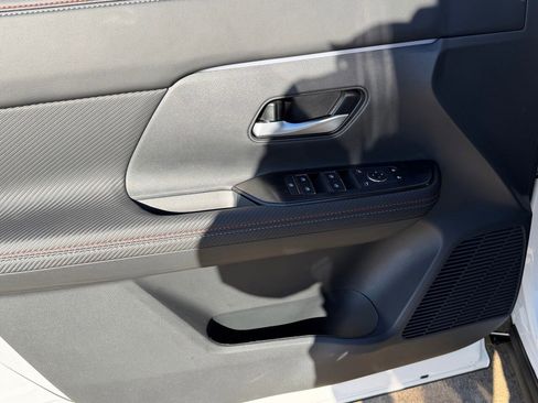 New 2026 Nissan Kicks SR image 21