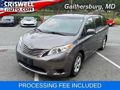 Used 2017 Toyota Sienna LE